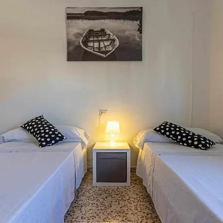 797 Holiday - Espacioso Apartamento Para 6 En 펜션